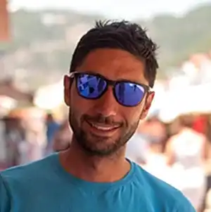 Burak Tüzer